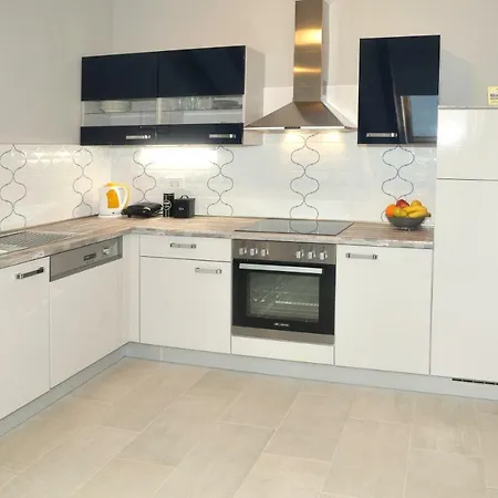 Apartment Holiday In Podstrana Exterior photo