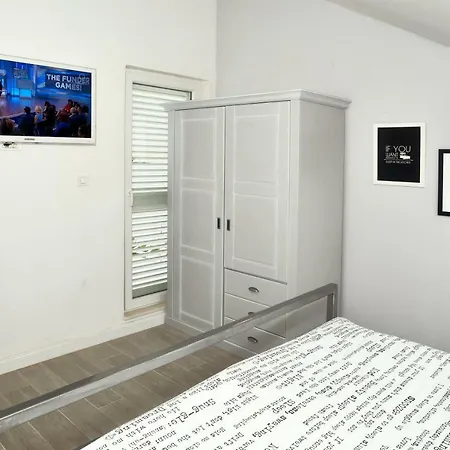 Apartment Holiday In Podstrana Exterior photo