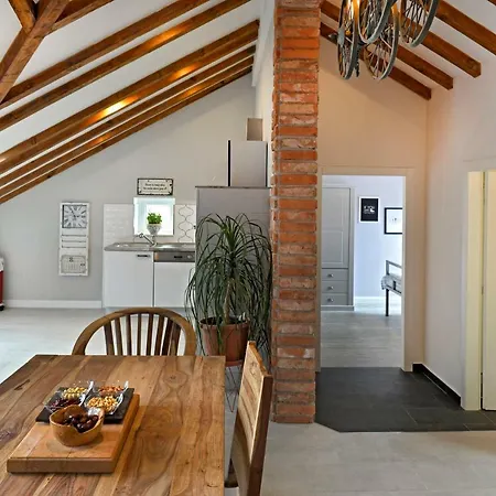 Apartment Holiday In Podstrana Exterior photo